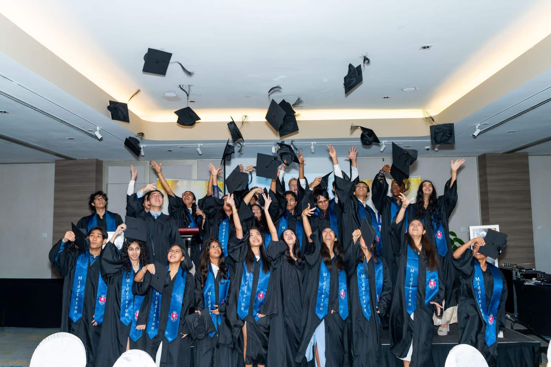 251125 mis graduation ceremony (182)